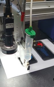 手机配件点胶