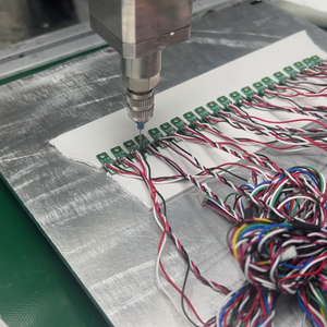 博立视觉点胶机——PCB电路板点胶案例