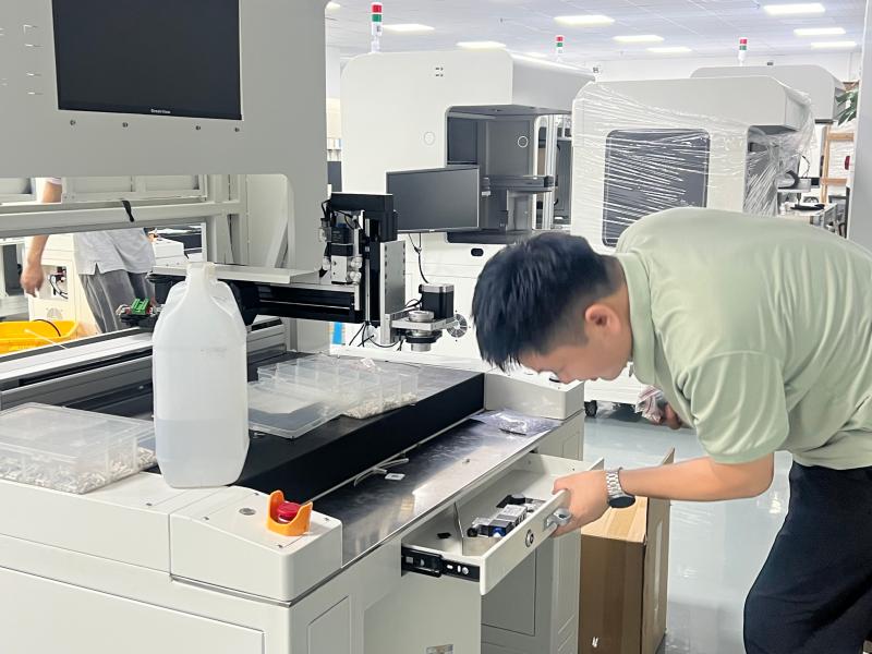 视觉点胶机班前点检