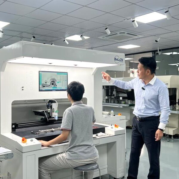 视觉点胶机示教编程与程序管理要点解析